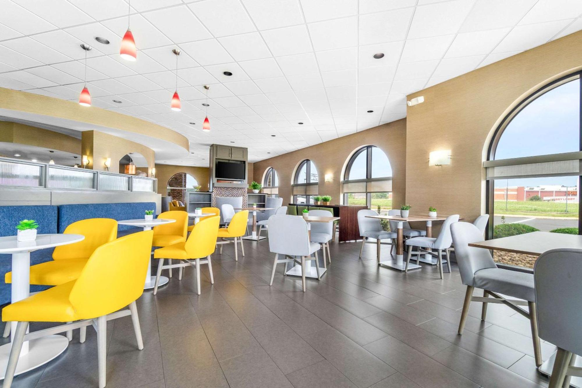Comfort Suites Jackson I-40 Exterior foto